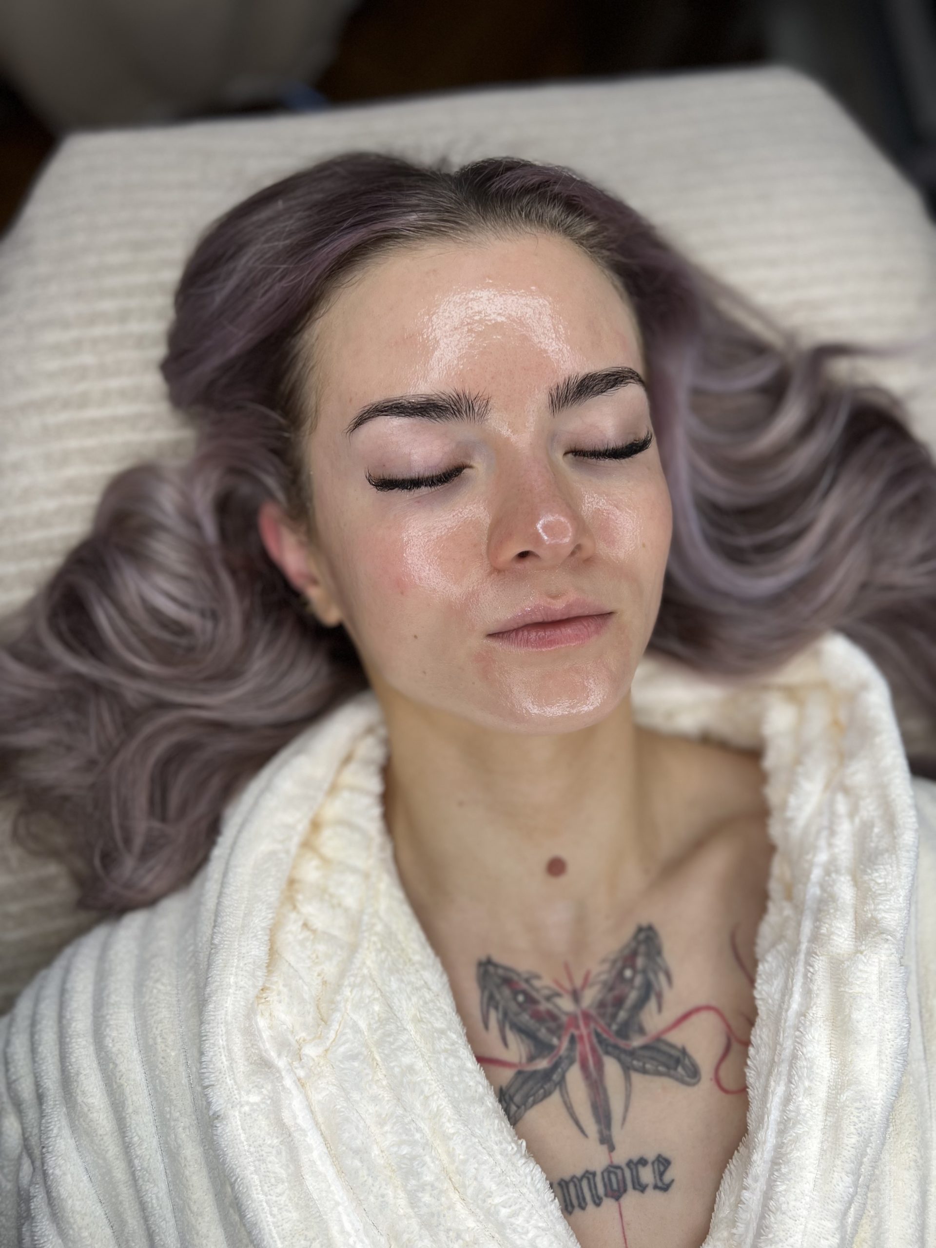 Professionelle Gesichtsbehandlung Signature Glow in Wien